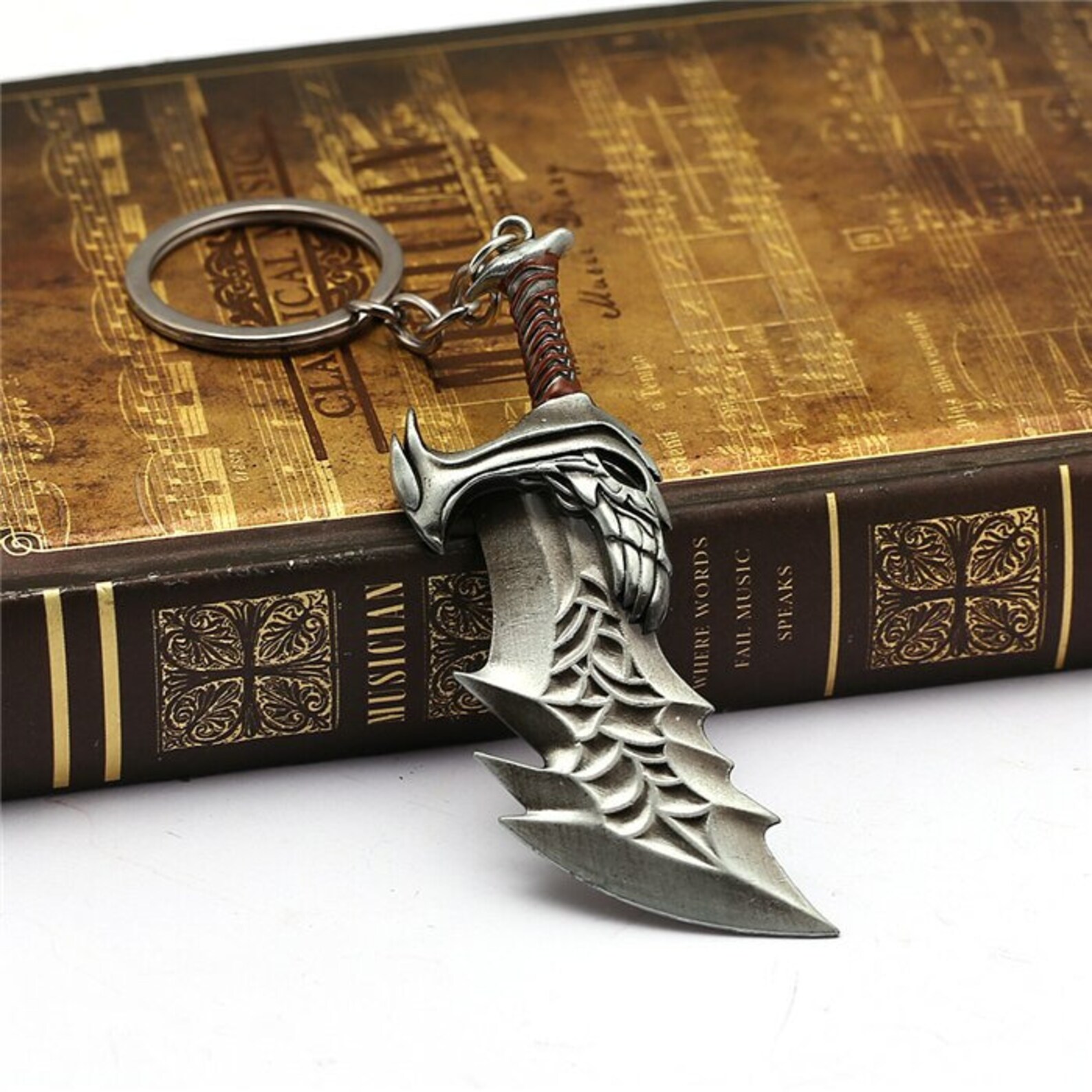 Kratos God of War Blades of Chaos Athena Exile Ragnarok Axe Keychain