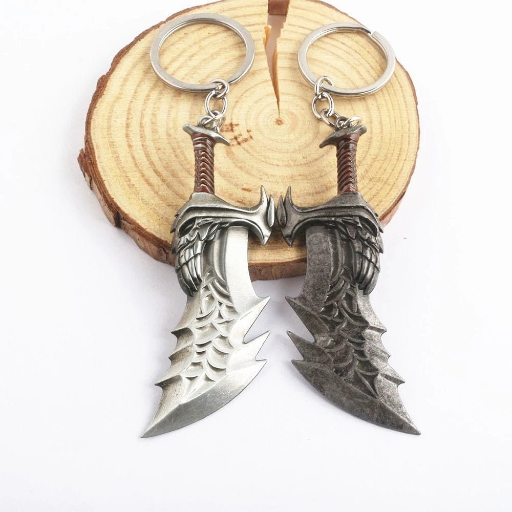  crafthand Kratos Weapon Blade of Olympus Vintage Keychain  Metallic Keyring Great Birthday Present for Friends Game Peripheral  Collection Backpack Pendant : Clothing, Shoes & Jewelry
