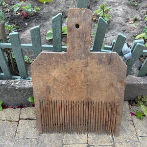 Antique wool comb - wooden carder wool - Farmhouse - Home decor - Rustic Decor