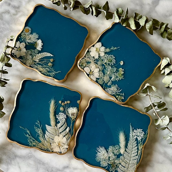 Teal and White Flower Wavy Square Resin Coasters | Cocktails | Coffee | Housewarming | Wedding | Home Decor | Jewelry Tray