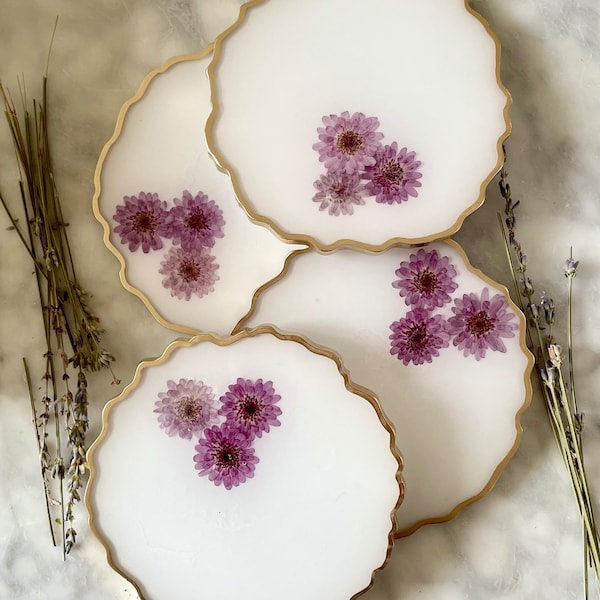 Pressed Dried Purple Mini Chrysanthemum White Resin Geode Coasters | Housewarming Gift | Wedding | Home Decor | Jewelry Tray | Candle Holder