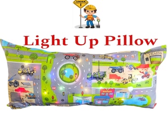 Almohada de camión de construcción, decoración iluminada para habitación de niño (89 cm)
