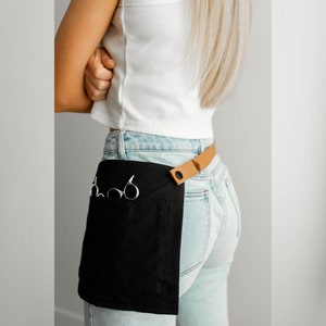 Tool blet apron for hairstylists, makeup artists, baristas, florists and more!