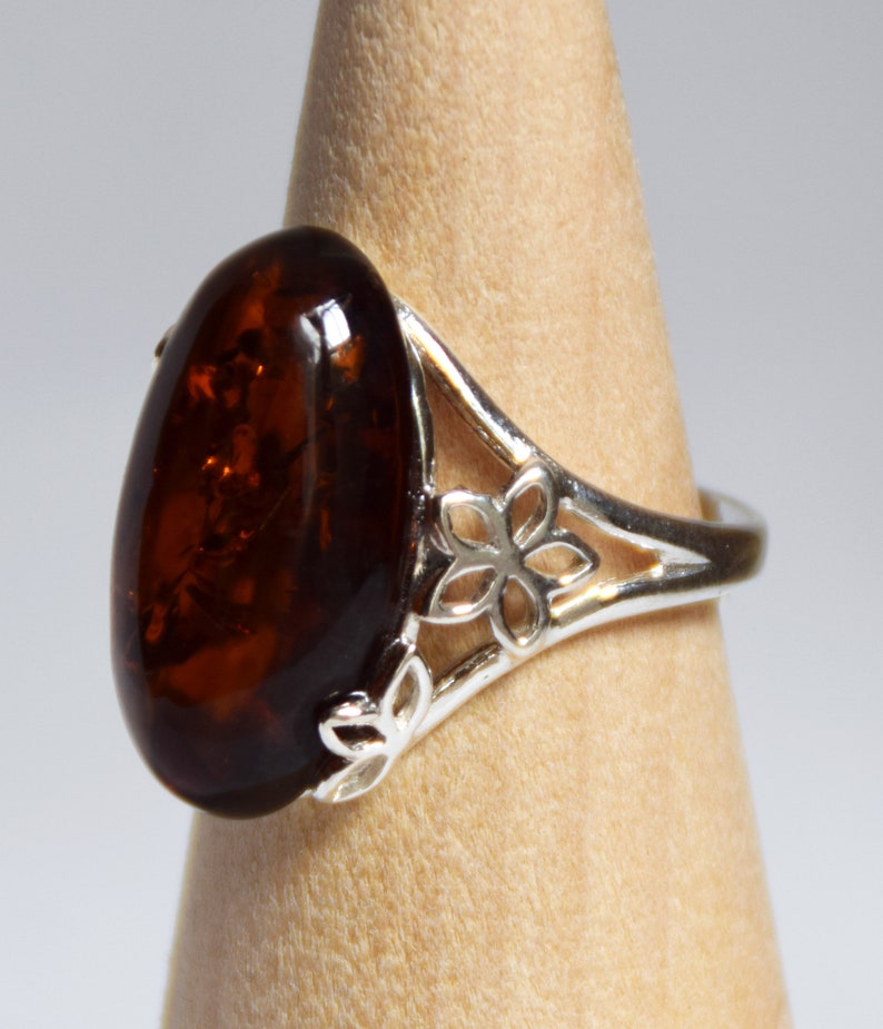 adjustable size BP028 MJBaltica ring with Natural Amber and Silver 925