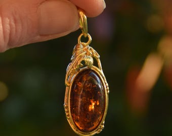 Classic Pendant with Natural Baltic Amber and 18k Gold Plated Silver, Dark Amber, MJ Baltica, BZW044