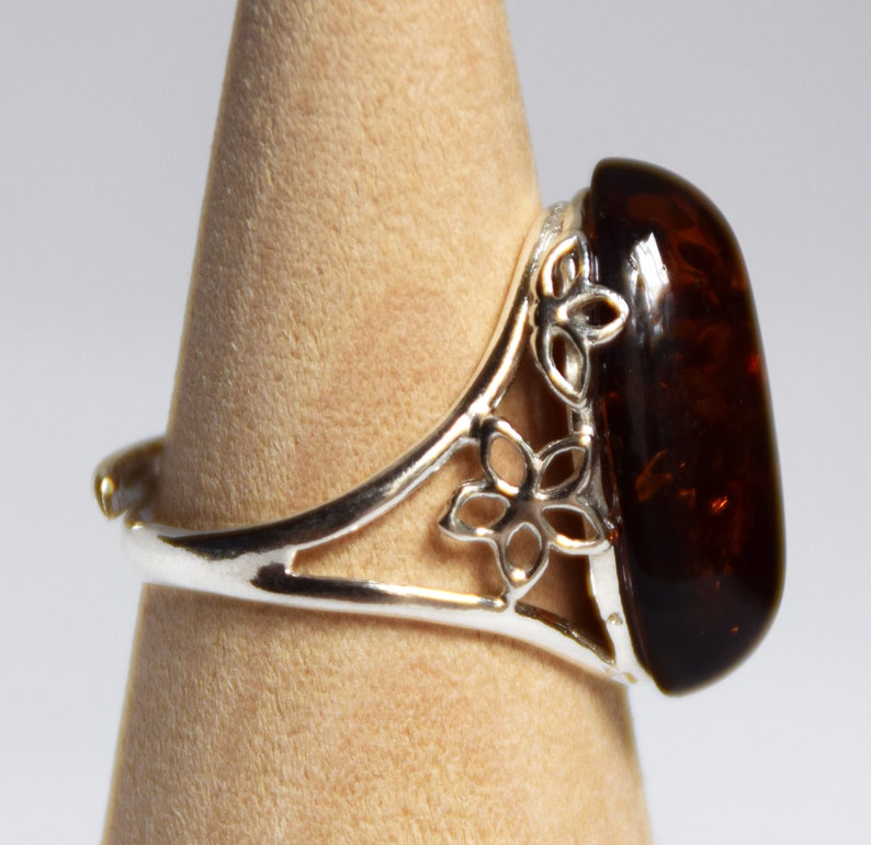adjustable size BP028 MJBaltica ring with Natural Amber and Silver 925