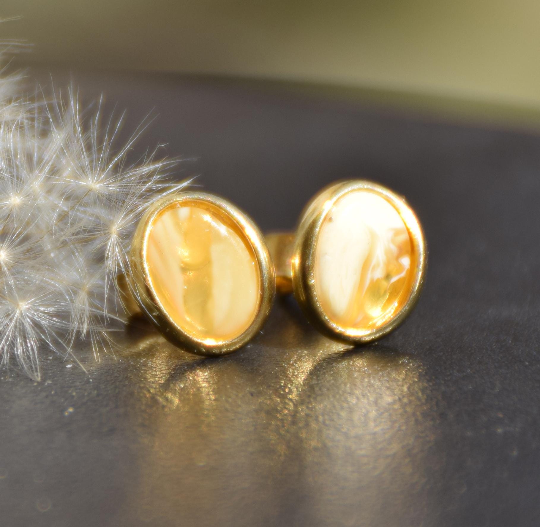 Oval earrings with natural Baltic Amber and 18k Gold plated Silver, imperial amber, MJ Baltica, BZK126