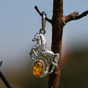 Horse Pendant, made of natural Baltic Amber and 925 Silver, cognac amber, MJ Baltica, BW036