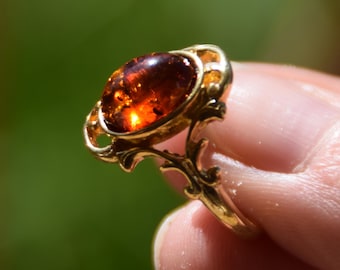 Victorian Ring with Natural Baltic Amber and 18k Gold Plated Silver, Cognac Amber, MJ Baltica, BZP027
