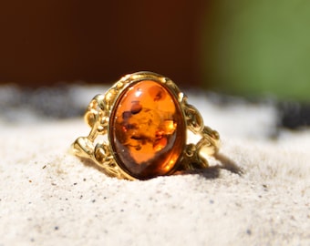 Decent Ring with Natural Baltic Amber and 18k Gold Plated Silver, Cognac Amber, MJ Baltica, BZP014