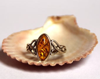 Celtic style ring, created with natural Baltic Amber and 925 Silver, cognac amber, MJ Baltica, BP002