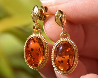 Drop earrings with natural Baltic Amber and 18k Gold plated Silver, cognac amber, MJ Baltica, BZK016