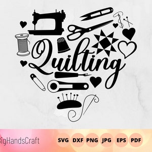Peut inclure: Illustration en noir et blanc d'outils et de fournitures de quilting en forme de cœur. Le texte "Quilting" est écrit dans une police décorative.