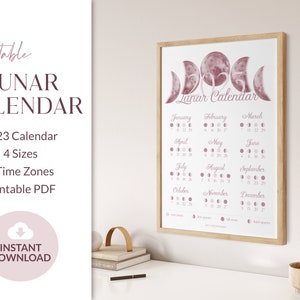 Pode incluir: Um calendário lunar imprimível de 2023 com ilustrações em aquarela das fases da lua em tons de rosa. O calendário é dividido em 12 meses, com cada mês mostrando as fases da lua para aquele mês. O calendário também inclui as datas da lua nova, do primeiro quarto, da lua cheia e do último quarto.