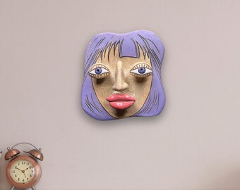 手作りの陶器マスク、カラフルな女性の顔の彫刻、ユニークな陶器の 