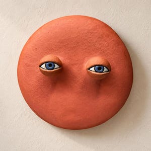 Terrakotta-Gesichtsskulptur, ungewöhnliche Keramik-Wandkunst, Mid-Century-Dekor