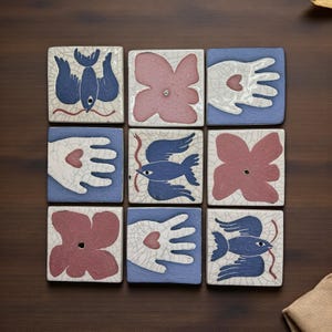 Azulejos de cerâmica pintados à mão – 10 x 10 cm – Decoração de parede ilustrada exclusiva – Compre individualmente ou em conjunto personalizado – Presente artesanal da Ucrânia