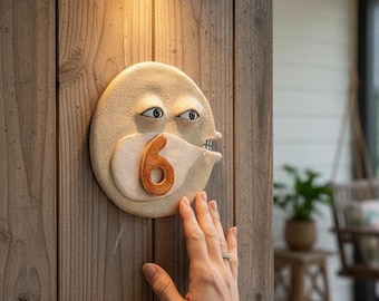 Adresbordje met keramisch masker, handgemaakte plaquette met huis- of appartementnummer