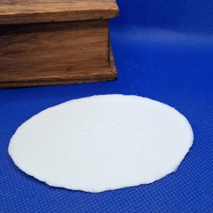 2.5x3.5 inch oval handmade natural white paper with deckle edges for place cards at weddings and parties, elements for cards and invitations