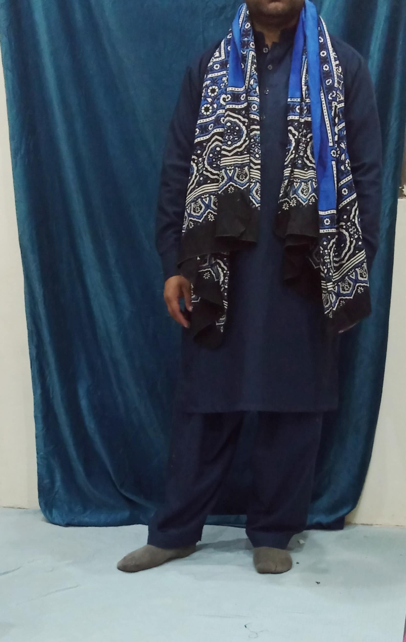handmade ajrakh shawl