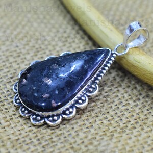 Ciondolo in argento sterling Nuummite: gioielli con pietre preziose 925
