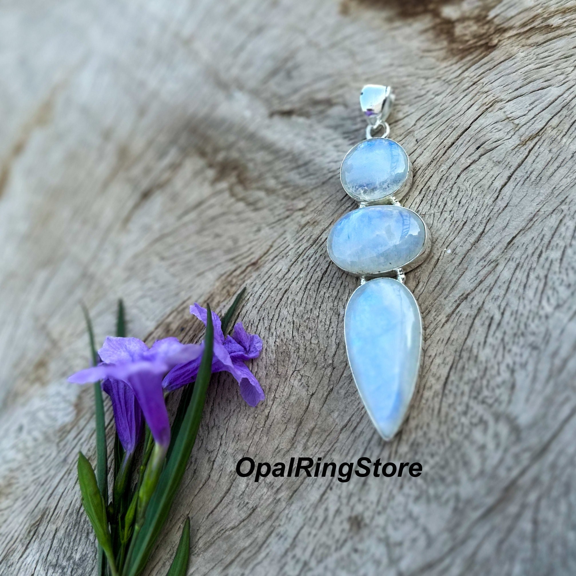 Ciondolo in argento sterling con pietra di luna arcobaleno