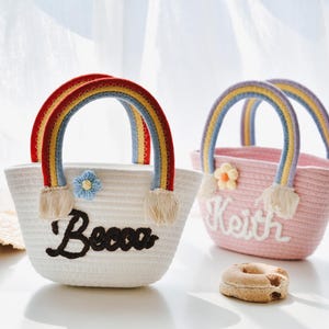 Personalisierter handgemachter Seilkorb, Babypartygeschenk-Set, handgemachtes Seil-Baumwollbabygeschenk, Baumwollbaby-Geschenkkorb, bunter Name