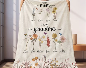 Custom  First Mom Now Grandma Blanket,Personalized Birth Flower Blanket With Grandkids Names,Great Grandma Blanket Gift,Grandma Blanket Gift