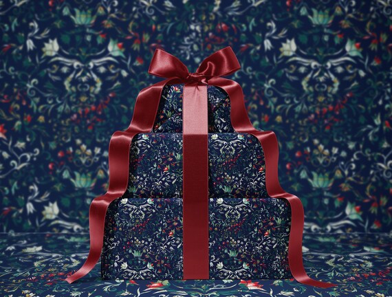 Bloom & Bell Floral Wrapping Paper | Festive Wrap Design | Botanical Floral Gift Wrap | Holiday Botanical Wrapping Paper
