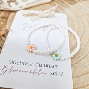 Vraag van bloemenmeisje | Armband met zoetwaterparel als bloem | Cadeau voor bloemenkind | selecteerbaar in 2 kleuren | Gepersonaliseerde kaart