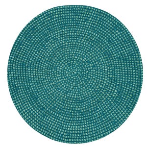 Pode incluir: Um sousplat redondo teal com uma textura tecida. O sousplat &eacute; feito de um material tecido firmemente, criando uma superf&iacute;cie texturizada. O design circular apresenta an&eacute;is conc&ecirc;ntricos do material teal.