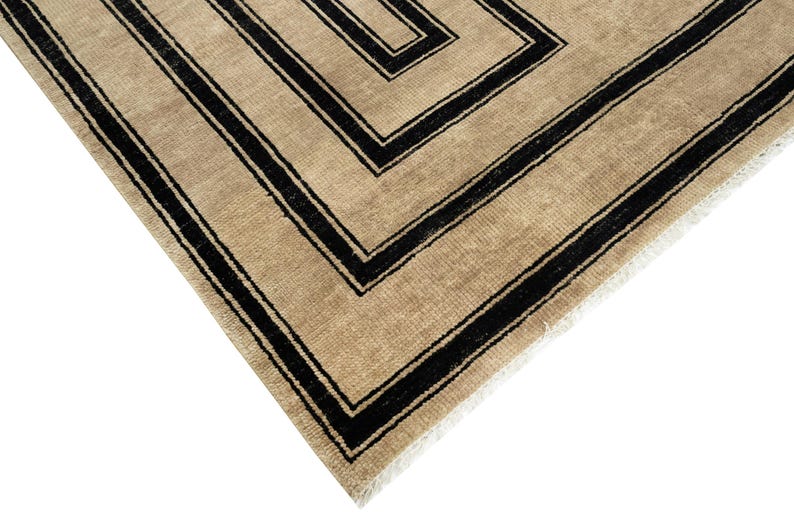 Hand-Knotted Wool Rug: Beige and Black Geometric Maze Pattern image 2