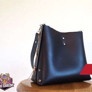 PDF>> Sin coser Bolso tipo cubo Patrones de trabajo de cuero Archivos digitales / Vrnc Leather