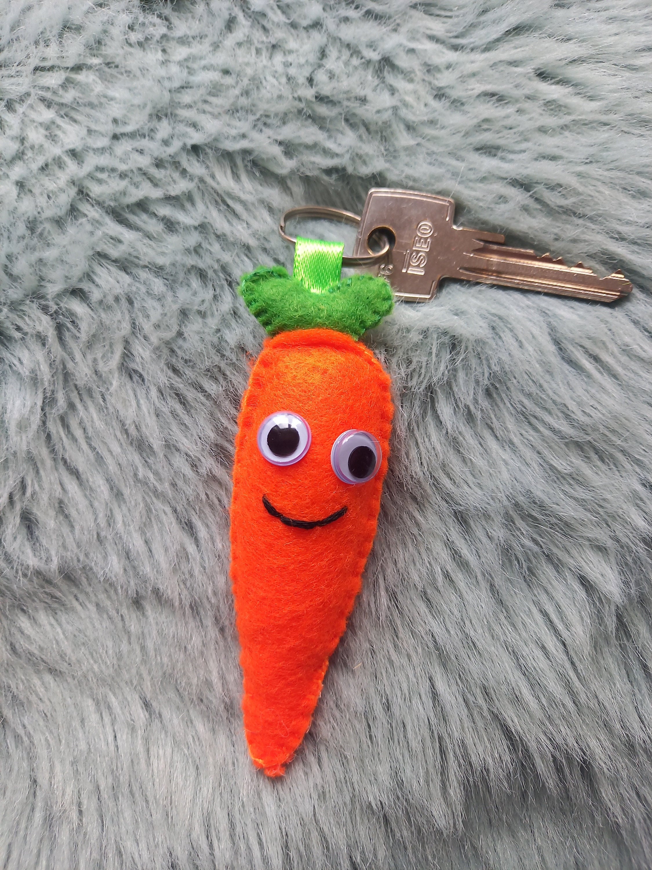 Carrot keyring deals