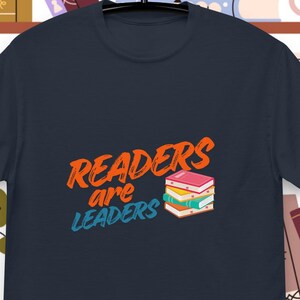 Readers areLeaders Fun T-Shirt für Buchliebhaber