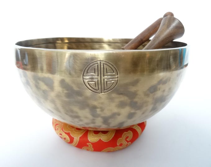 Full Moon Tibetan Singing Bowl: 8.75" C#3 Sound Therapy Bowl Root Chakra