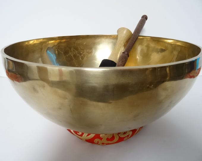 14" Massive, New Sound Therapy, Tibetan Singing Bowl, Hand Made, Healing, Note D2, Sacral