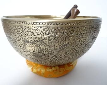 10" Hand Carved Tibetan Singing Bowl: Handmade Sound Therapy, Note C3 Heart