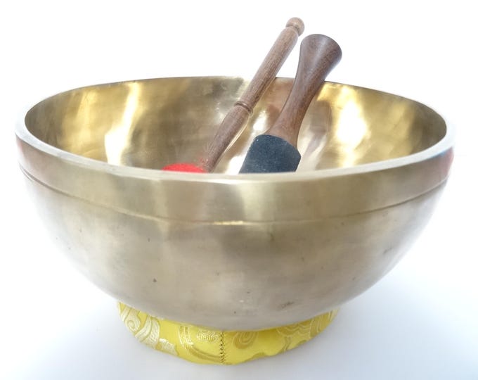 10" Large, Temple Sounds Therapy, Tibetan Singing Bowl, Hand Made, Healing, Note D3 Sacral