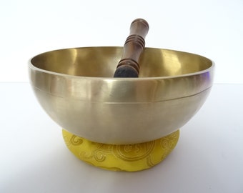 8" Large, Temple Sounds Therapy, Tibetan Singing Bowl, Hand Made, Healing, Note F3 Heart