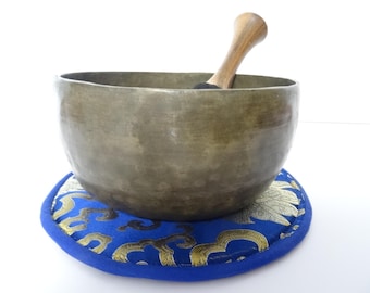 Antique Thadobati Tibetan Singing Bowl Hand Hammered Himalayan Meditation Sound Therapy A#3