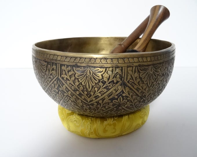 7.5" Hand Carved Tibetan Singing Bowl: Handmade Sound Therapy, Note G#3 Throat