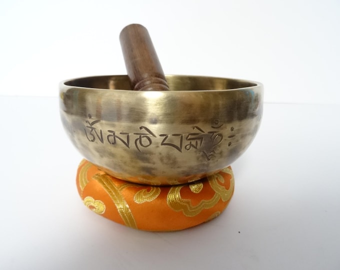 Full Moon Tibetan Singing Bowl: Sound Therapy, Note C5 Root