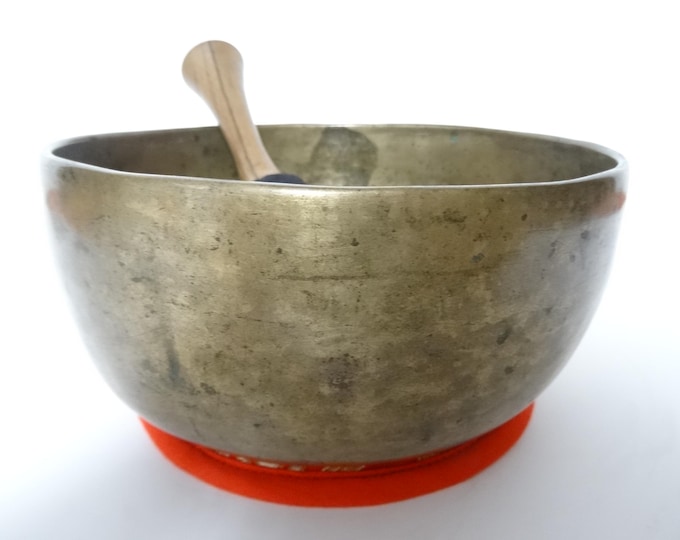 Antique Thadobati Tibetan Singing Bowl Hand Hammered Himalayan Sound Therapy G3