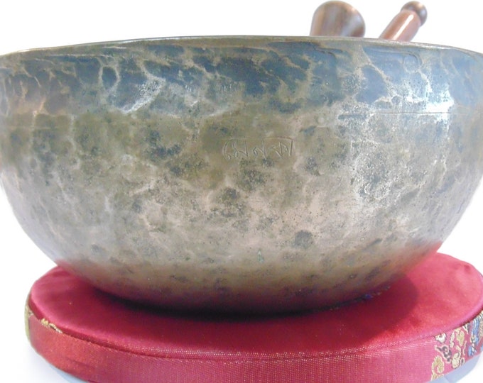 Antique Ultabati Tibetan Himalayan Singing Bowl Hand Made Meditation Sound Therapy Healing F