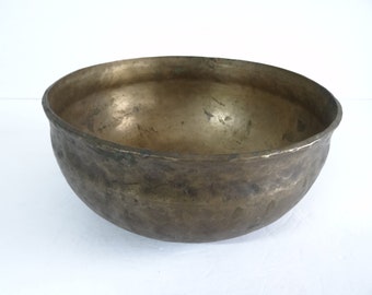 Antique Ultabati Tibetan Himalayan Singing Bowl Hand Made Meditation Sound Therapy Healing A2