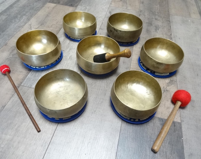 Antique Tibetan Singing Bowls, Set Of 7, Hand Made, Himalayan Meditation, Sound Therapy, large Remuna Set of 7
