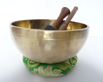 8" Large, Temple Sounds Therapy, Tibetan Singing Bowl, Hand Made, Healing, Note A#3 Third Eye