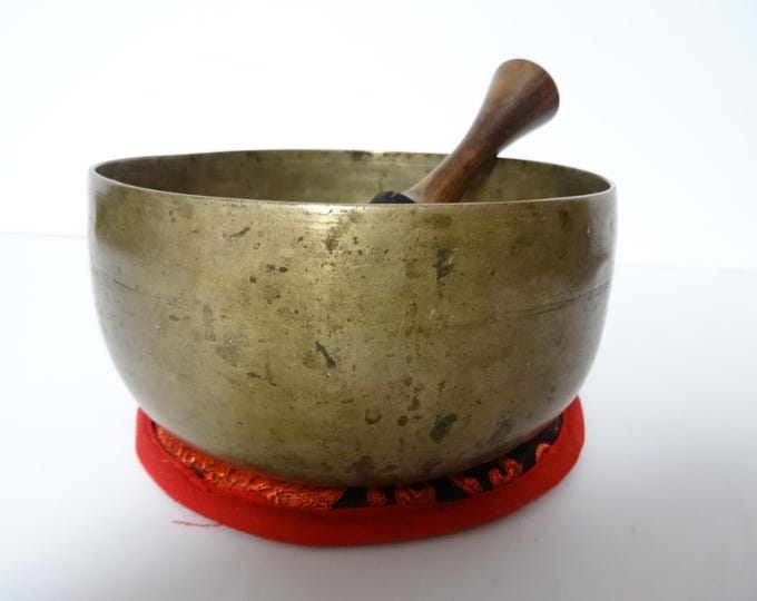 Antique, Tibetan Singing Bowl, Remuna, Himalayan Meditation, Sound Therapy, Healing, Note G3