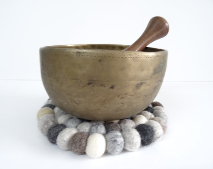 Large Antique Thadobati, Tibetan Singing Bowl, Hand Hammered, Himalayan, Sound Therapy, Yoga Meditation, Note A#3